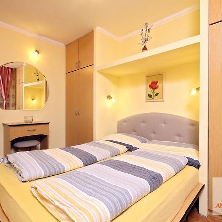 Garsoniera Ania Baile Felix Apartment Bagian luar foto
